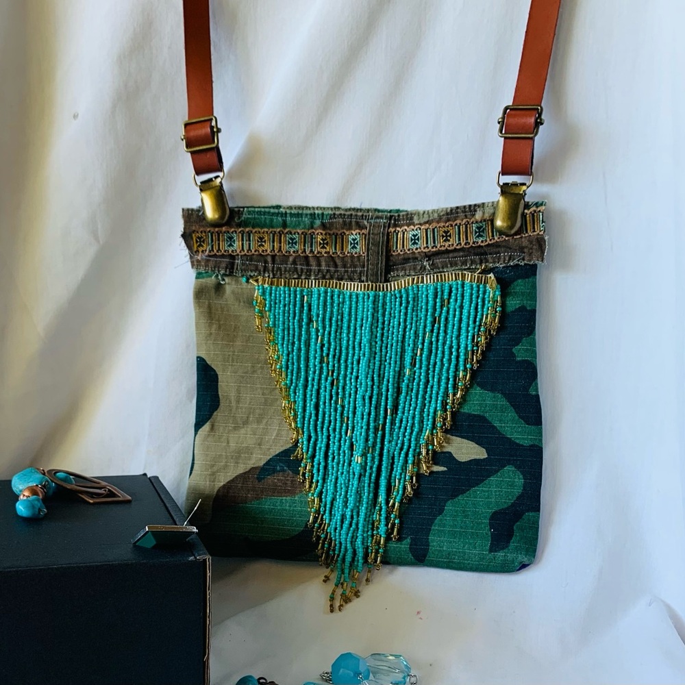 Camouflage and Teal Beaded Crossbody Bag - Picture 4 of 9